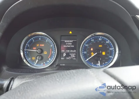 2017 Toyota Corolla Le from USA, damaged, VIN 5YFBURHE8HP585414